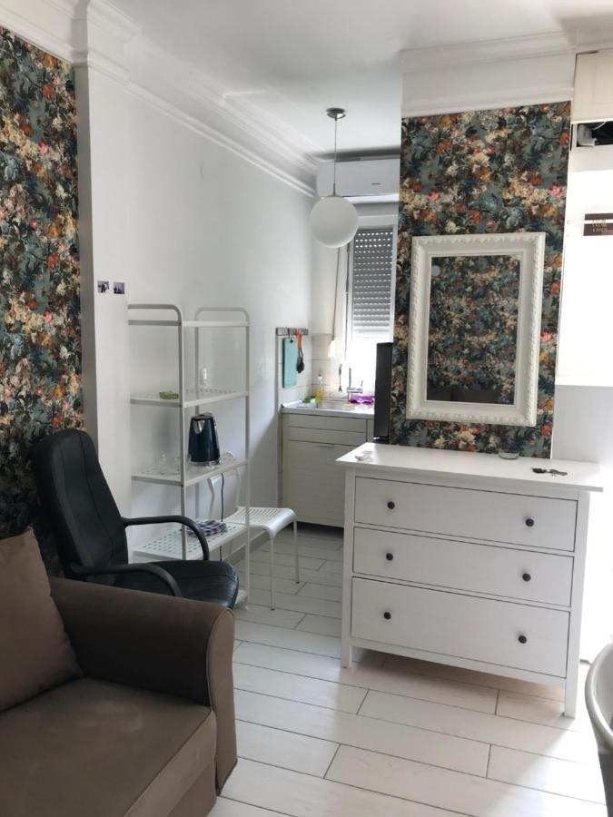 Comfort& Néoi Epivátai Dış mekan fotoğraf